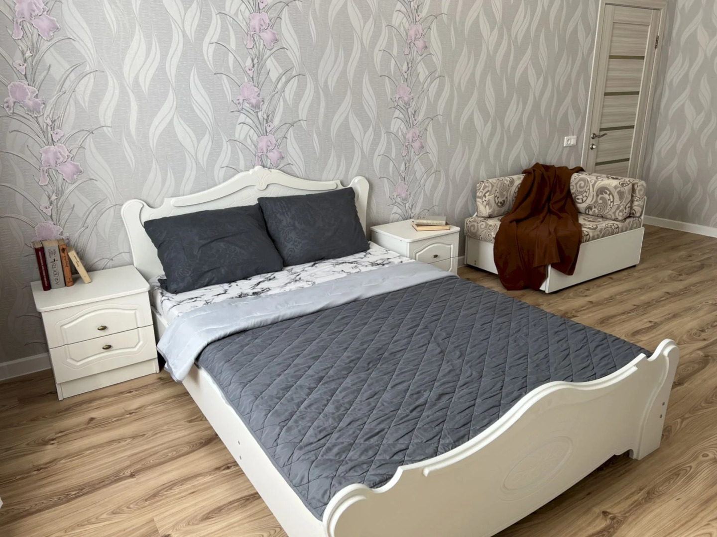 Апартаменты 332 Двухкомнатные Крымская 21