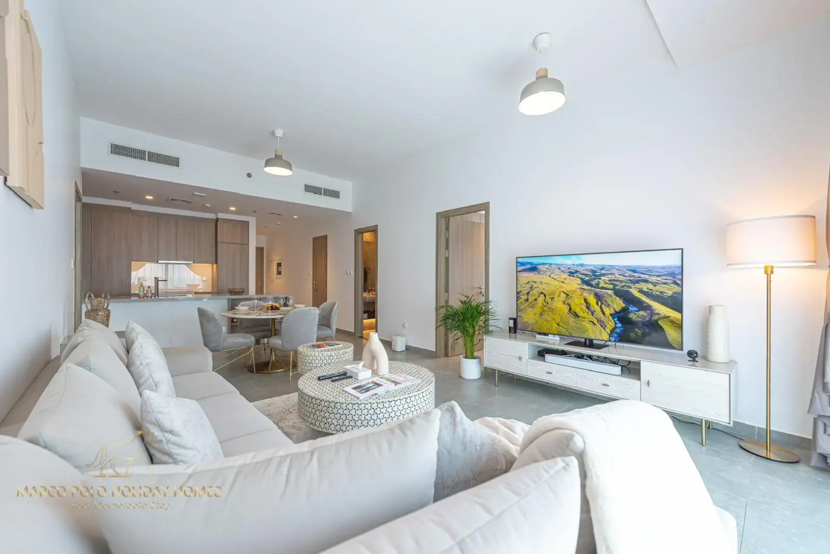 Апартаменты Marco Polo Fancy Marina Getaway With Mesmerizing Views