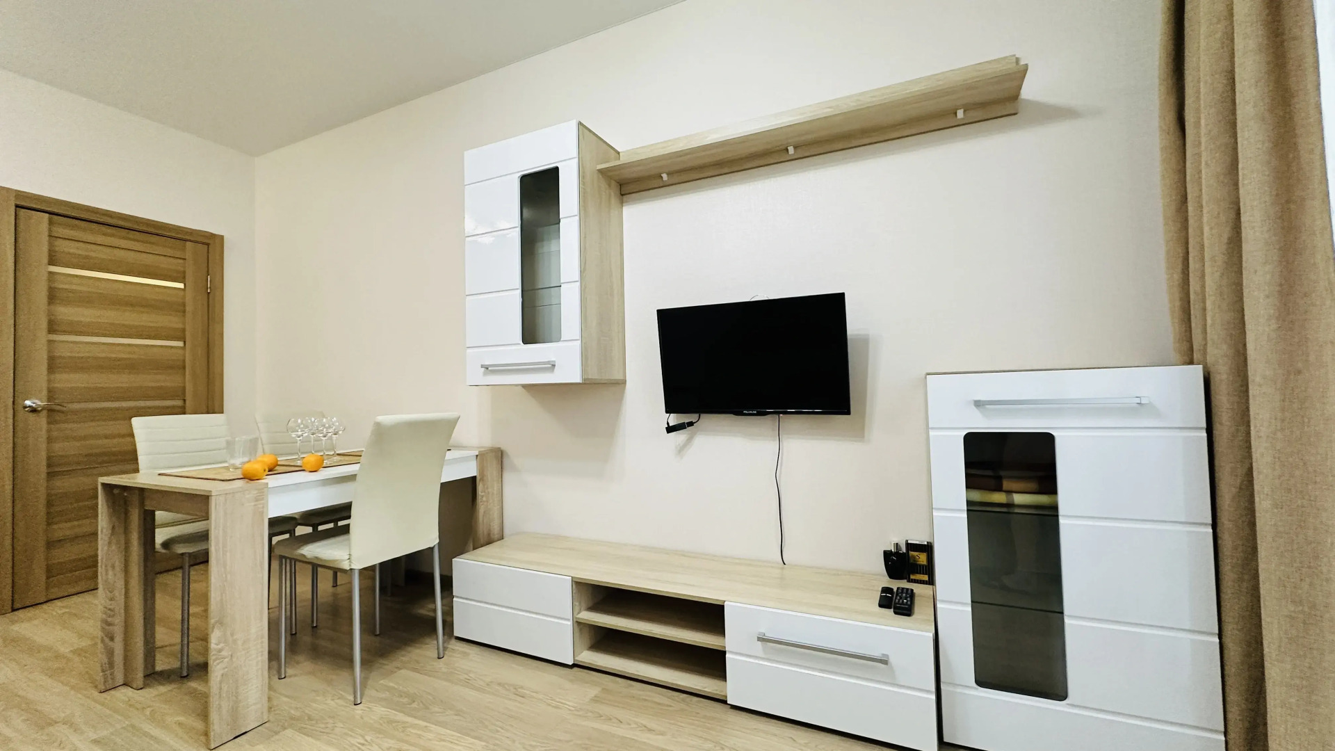 Квартира Уютная Евро-двухкомнатная у Набережной