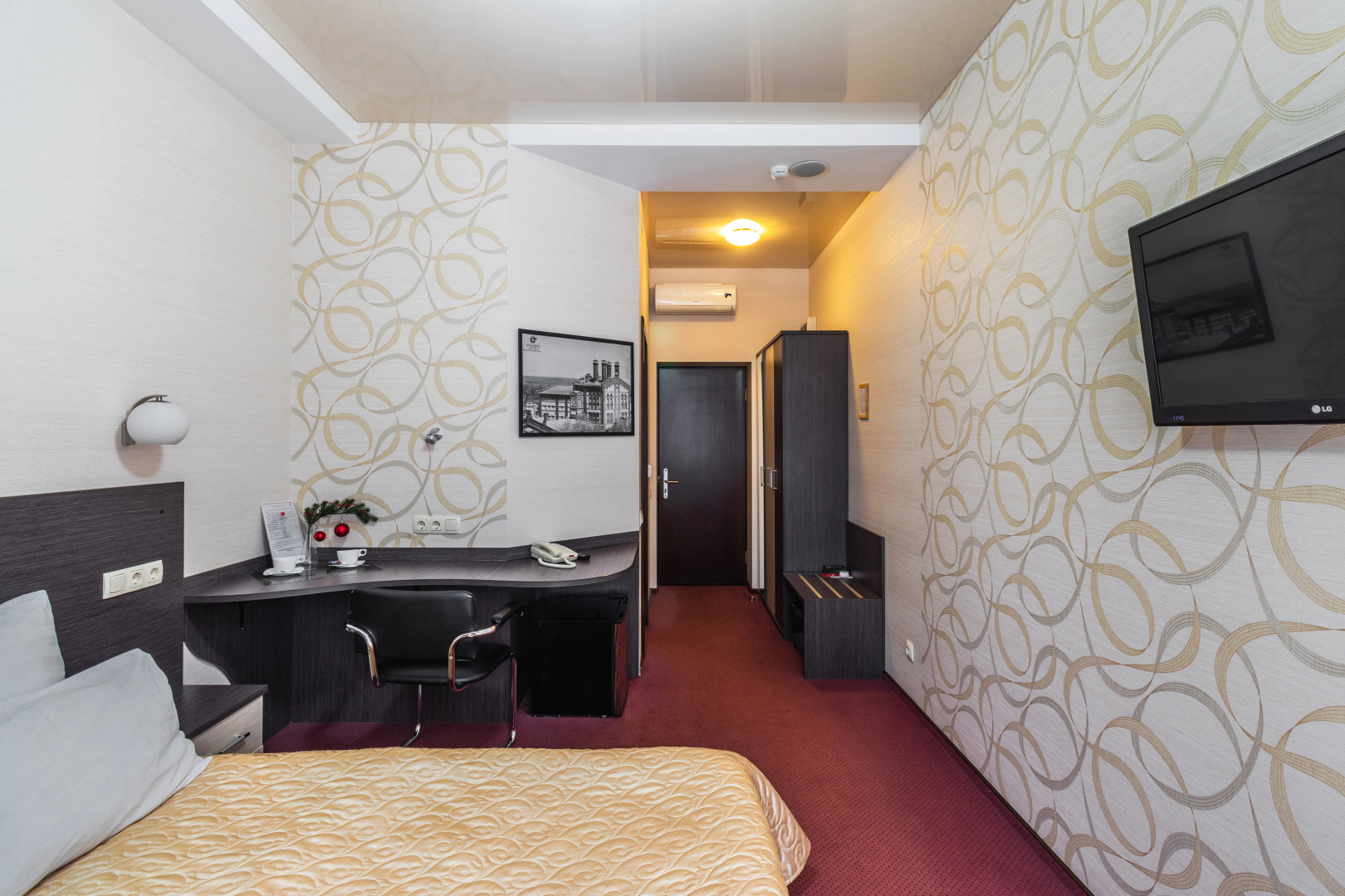 Отель Веструм