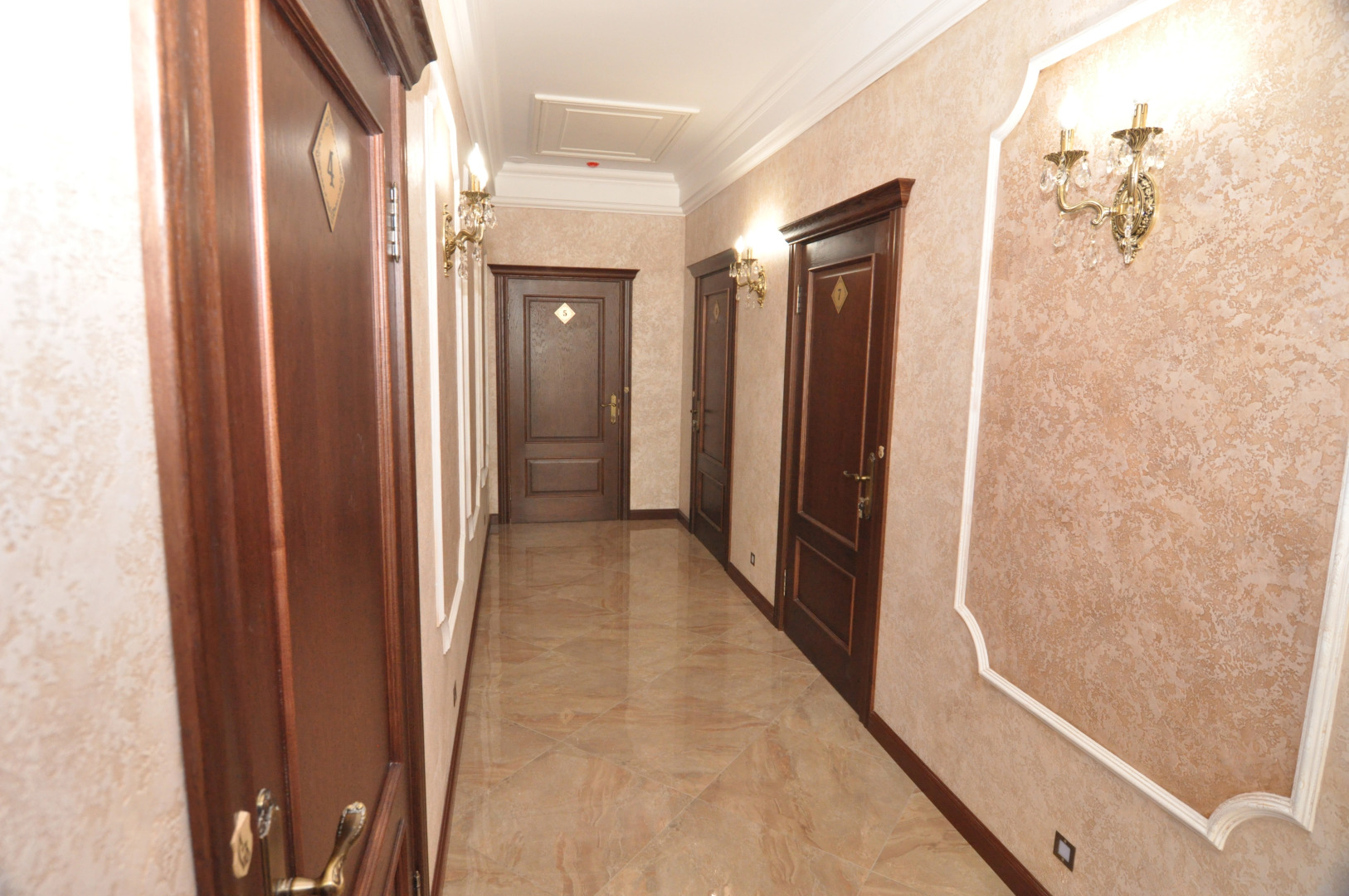 Отель Сударь