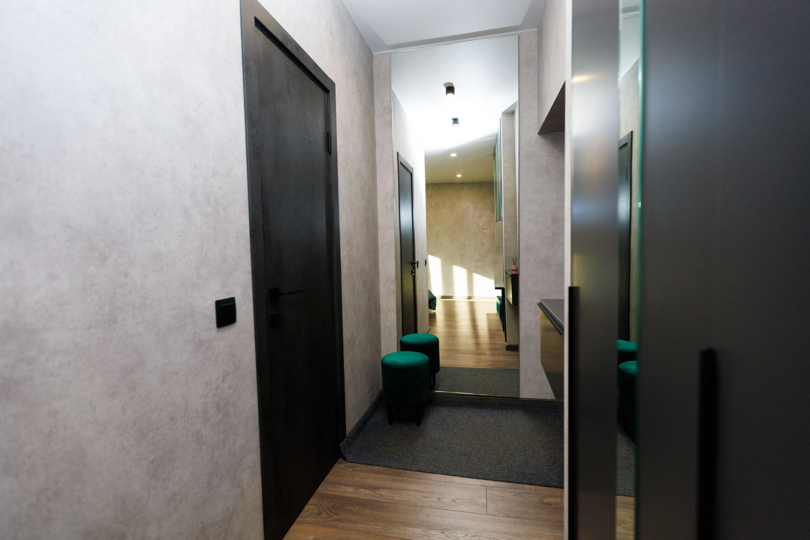 Квартира с видом на собор Александра Невского