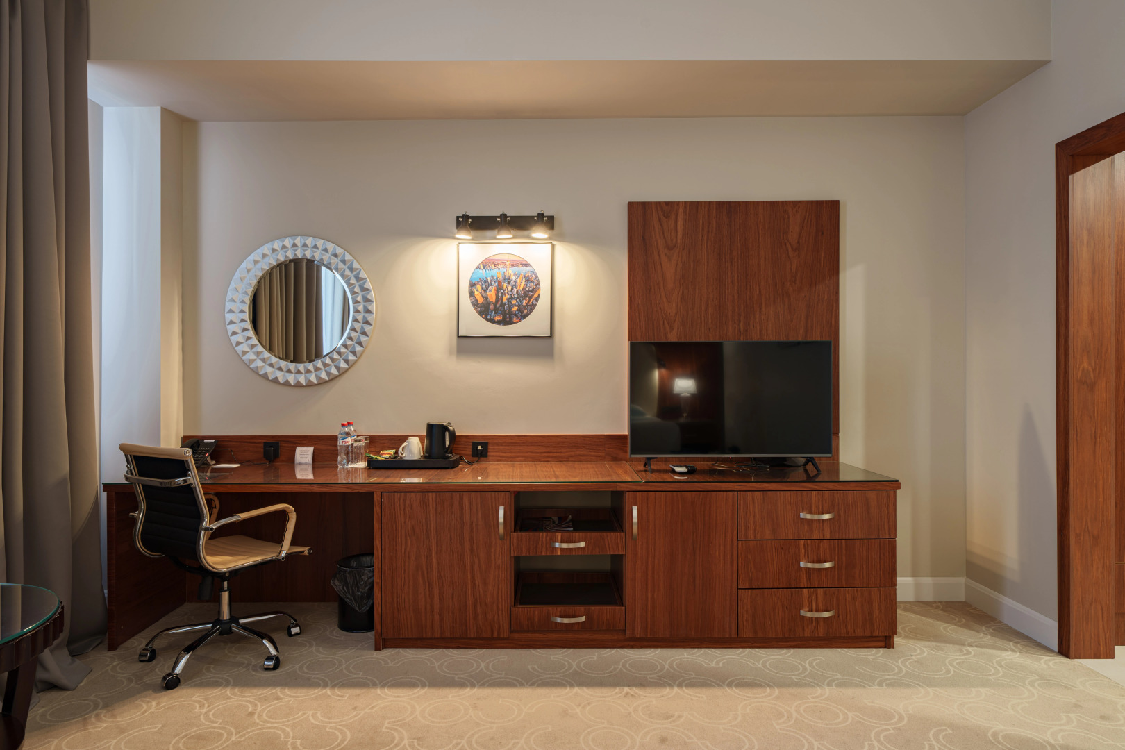 Отель Премиот