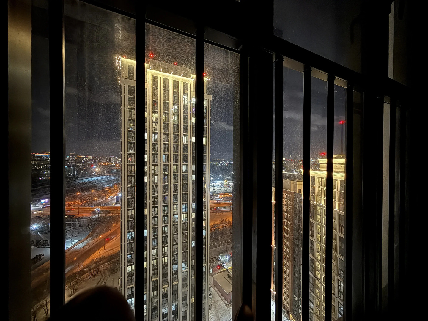 Апартаменты ЯРКИЙ ДИЗАЙН ПАНОРАМА НА РЕКУ ПРЯМО С КРОВАТИ