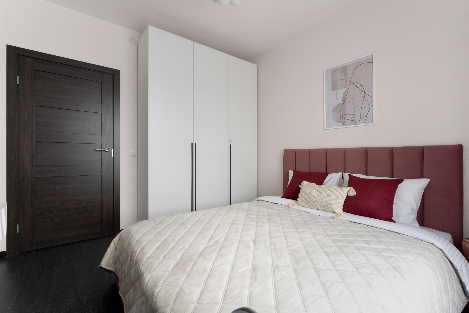 Апартаменты MyhomeYourhome на Проспекте Буденного д.21 к.1