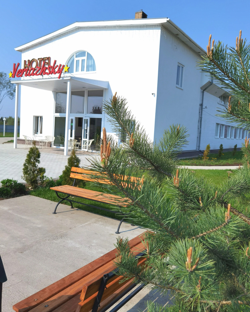 Отель Веряжский