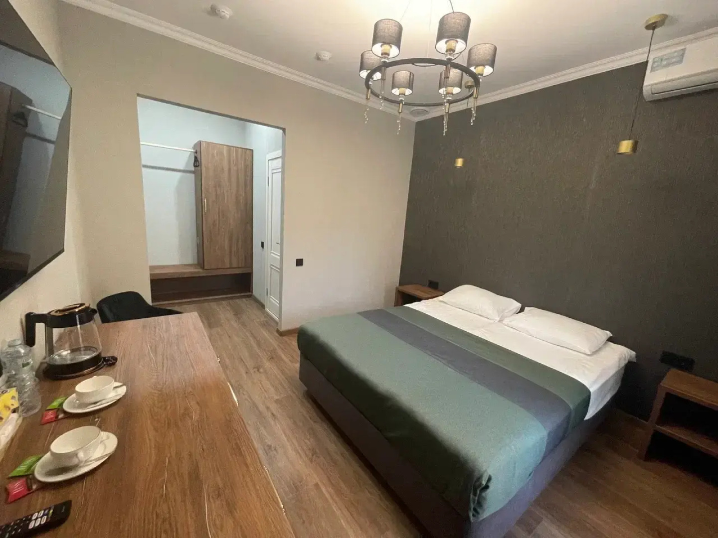 Отель Афелия