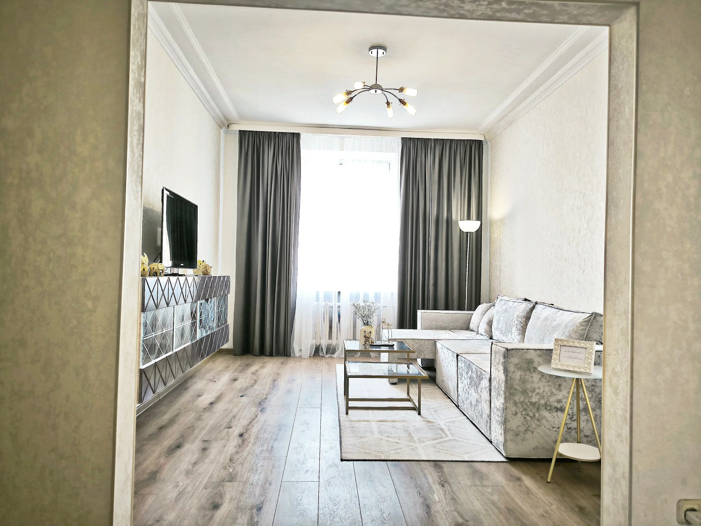 Апартаменты Проспект Независимости 44, Суперцентр, двушка