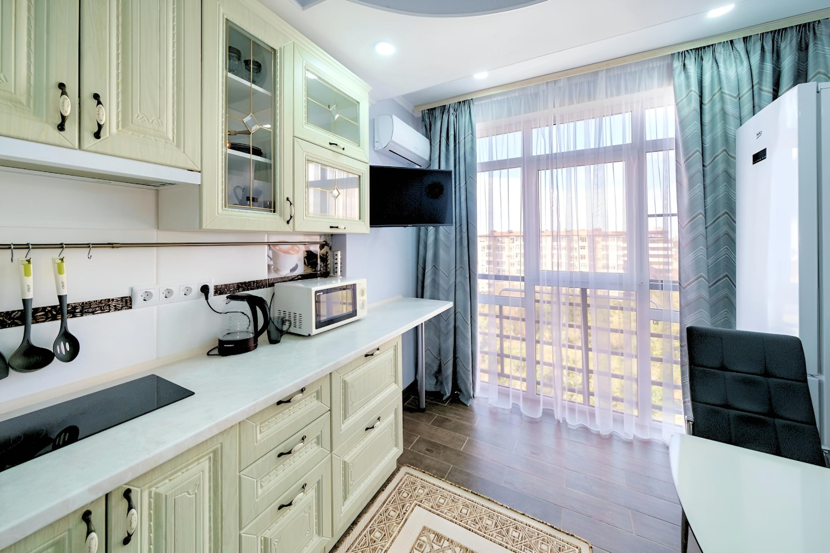 Апартаменты 2х Комнатные с Красивыми Видами на Море и Горы в Сириусе