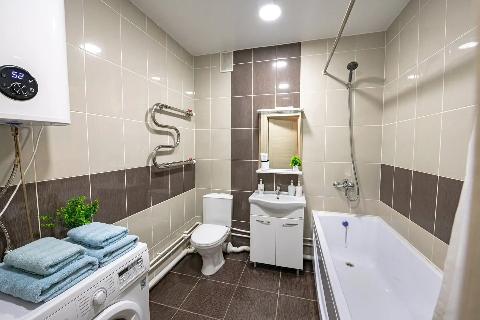 Апартаменты TopHouse на Можжевеловой 18, 103