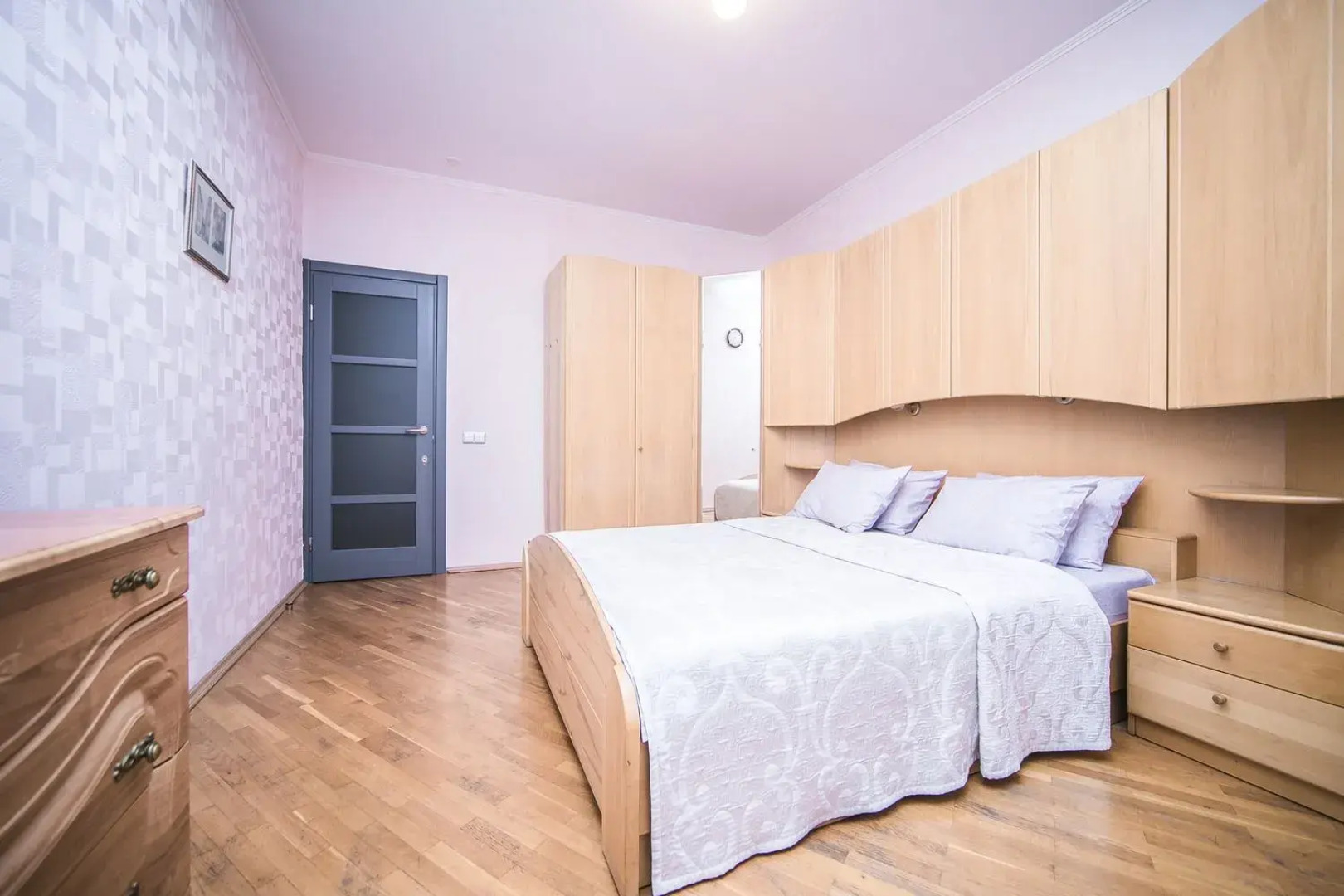 Апартаменты 3х комнатные Карла Маркса 25 Центр