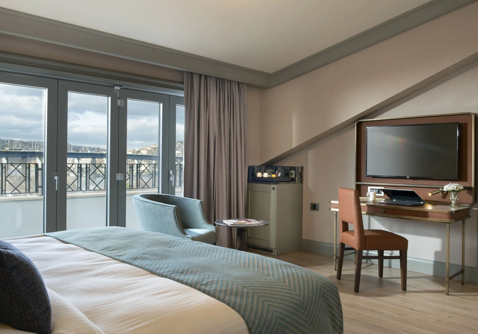 Отель Millennium Istanbul Golden Horn