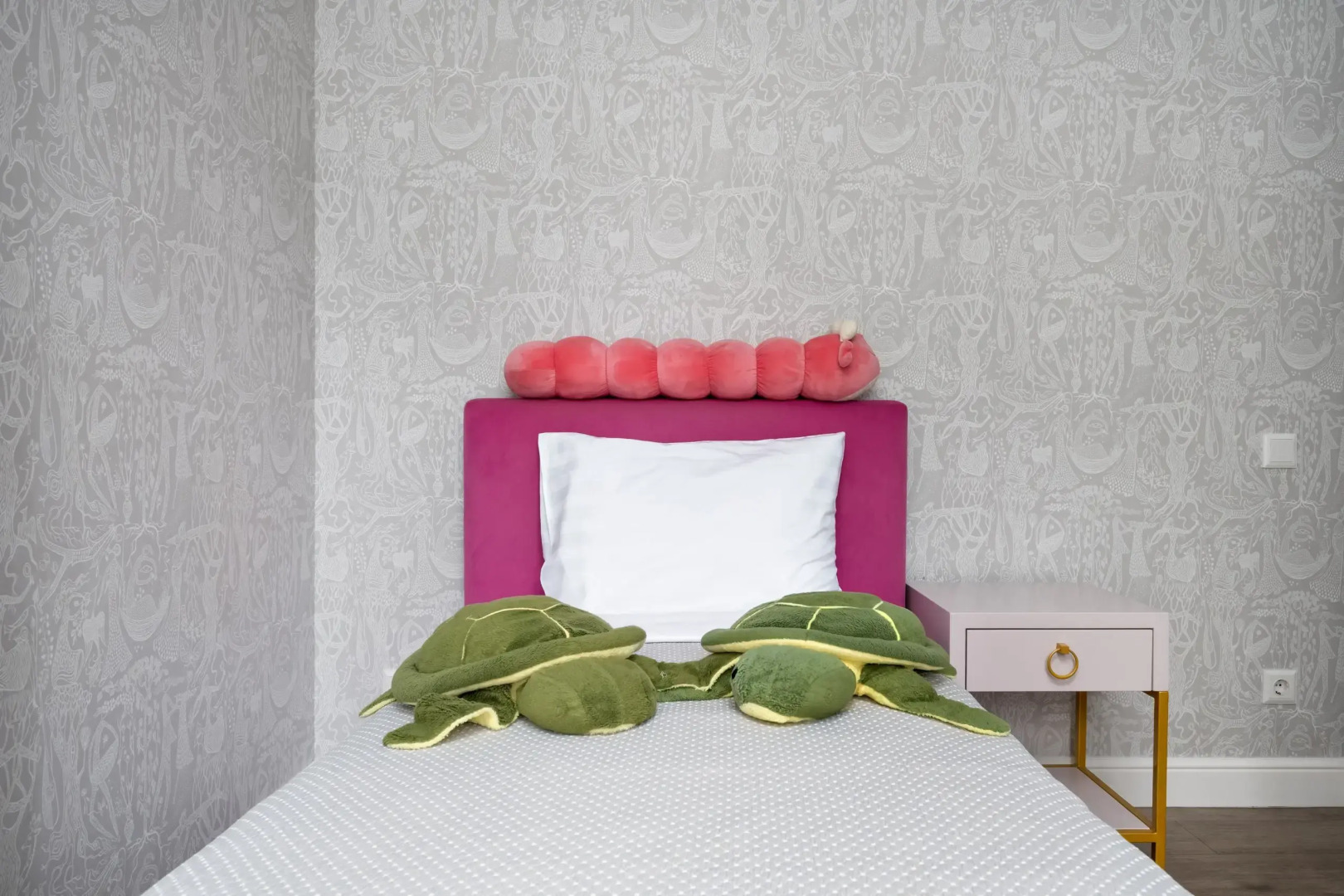 Квартира Трехкомнатная студия в ЖК Сосновый Бор