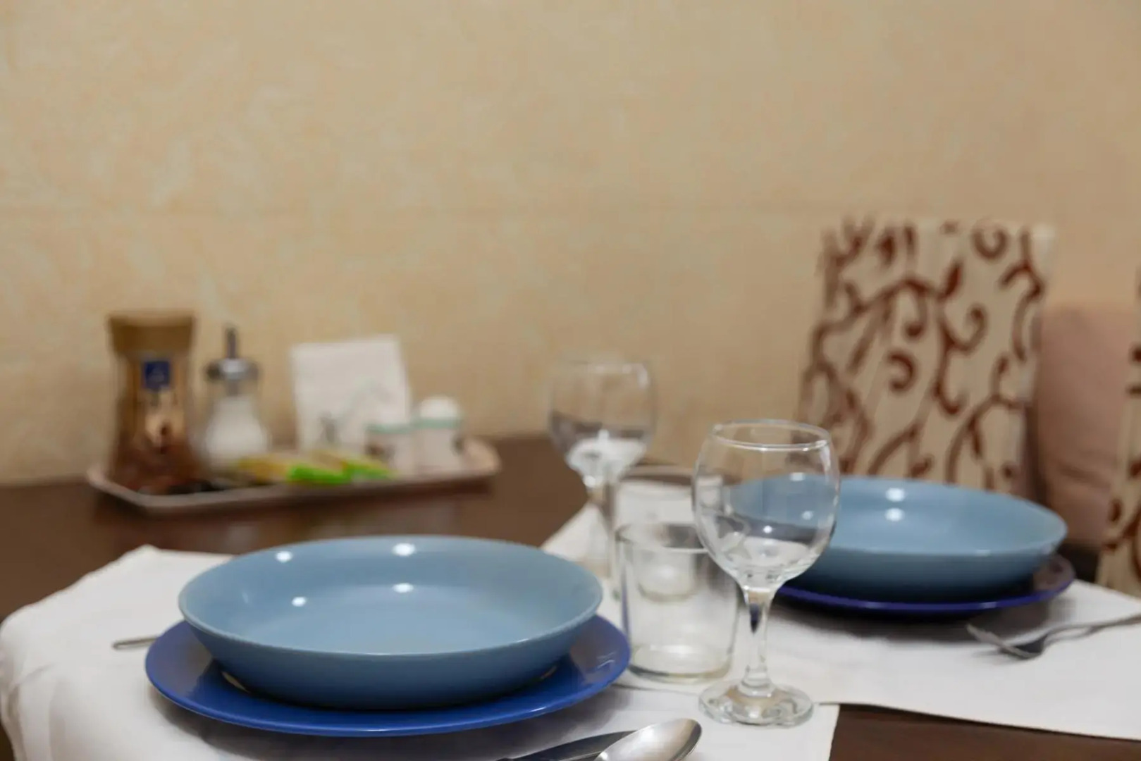 Апартаменты однокомнатные (117) Серебровская 91