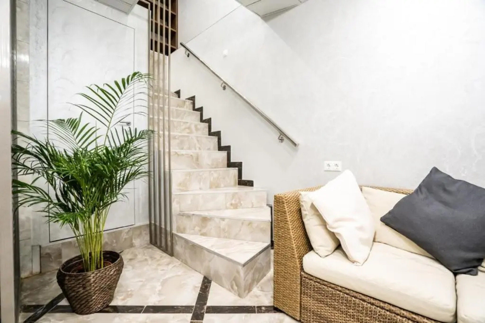 Отель Guest House 16/8