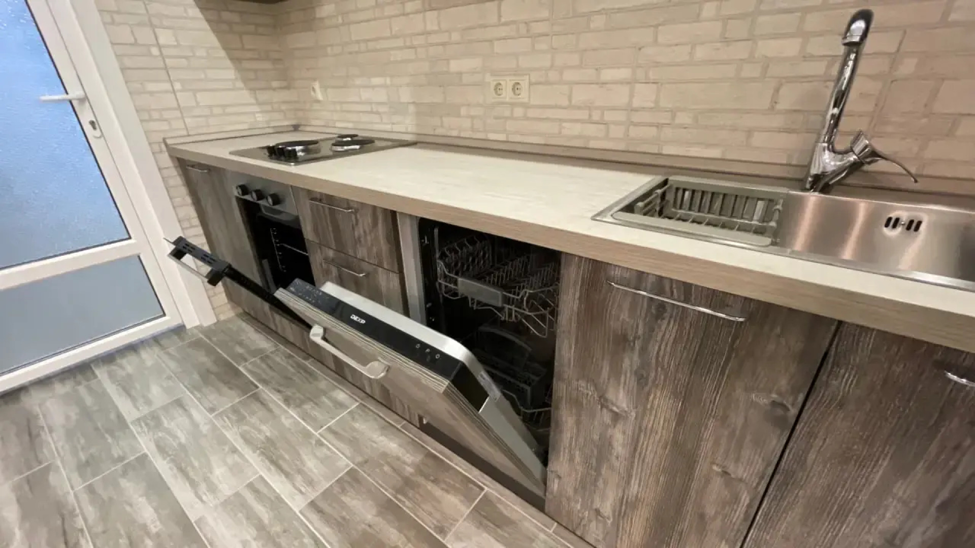 Апартаменты просторные в топовой локации Сочи у Морпорта