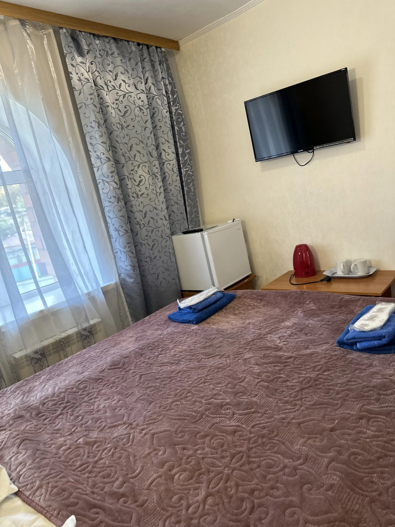 Отель Лотос