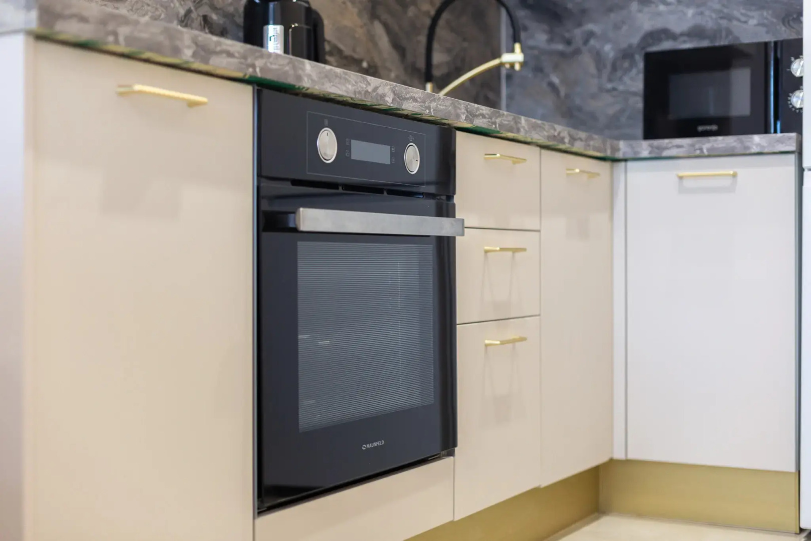 Квартира уютная двухкомнатная с балконом в мкр Кудепста