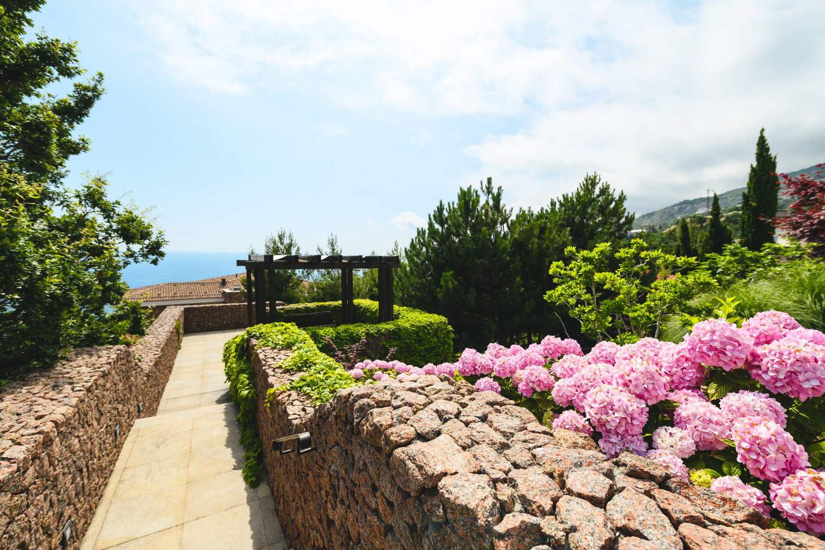 Отель Крымский Бриз Hotel & Villas