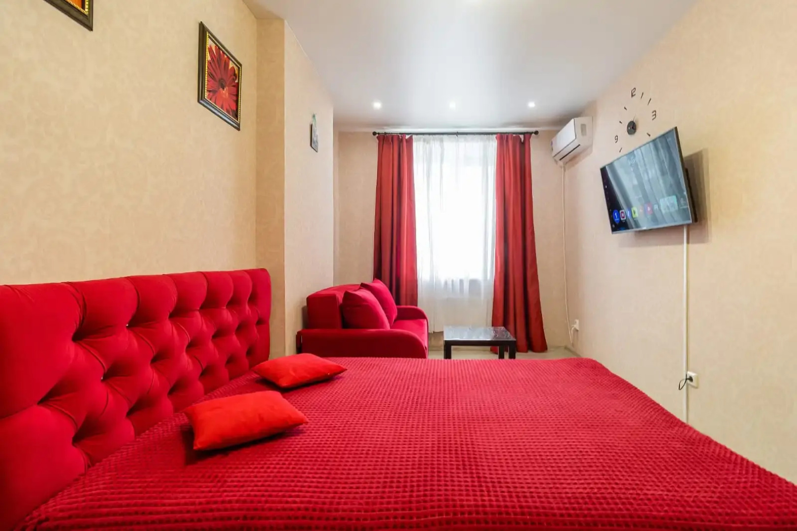 Апартаменты в Новом доме, 3 раздельных спальных места, до метро 5 минут пешком бонус кофемашина