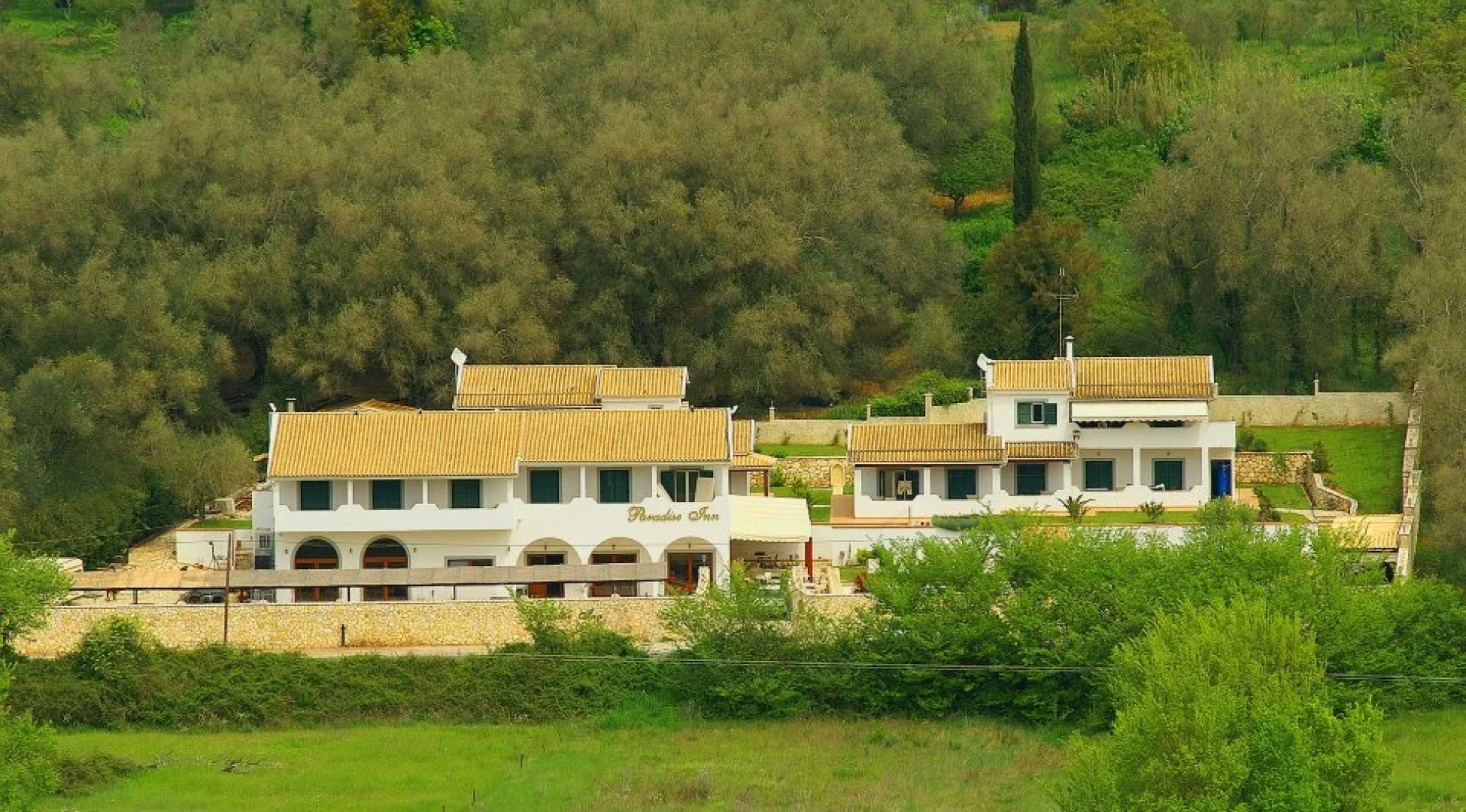 Отель Paradise Inn