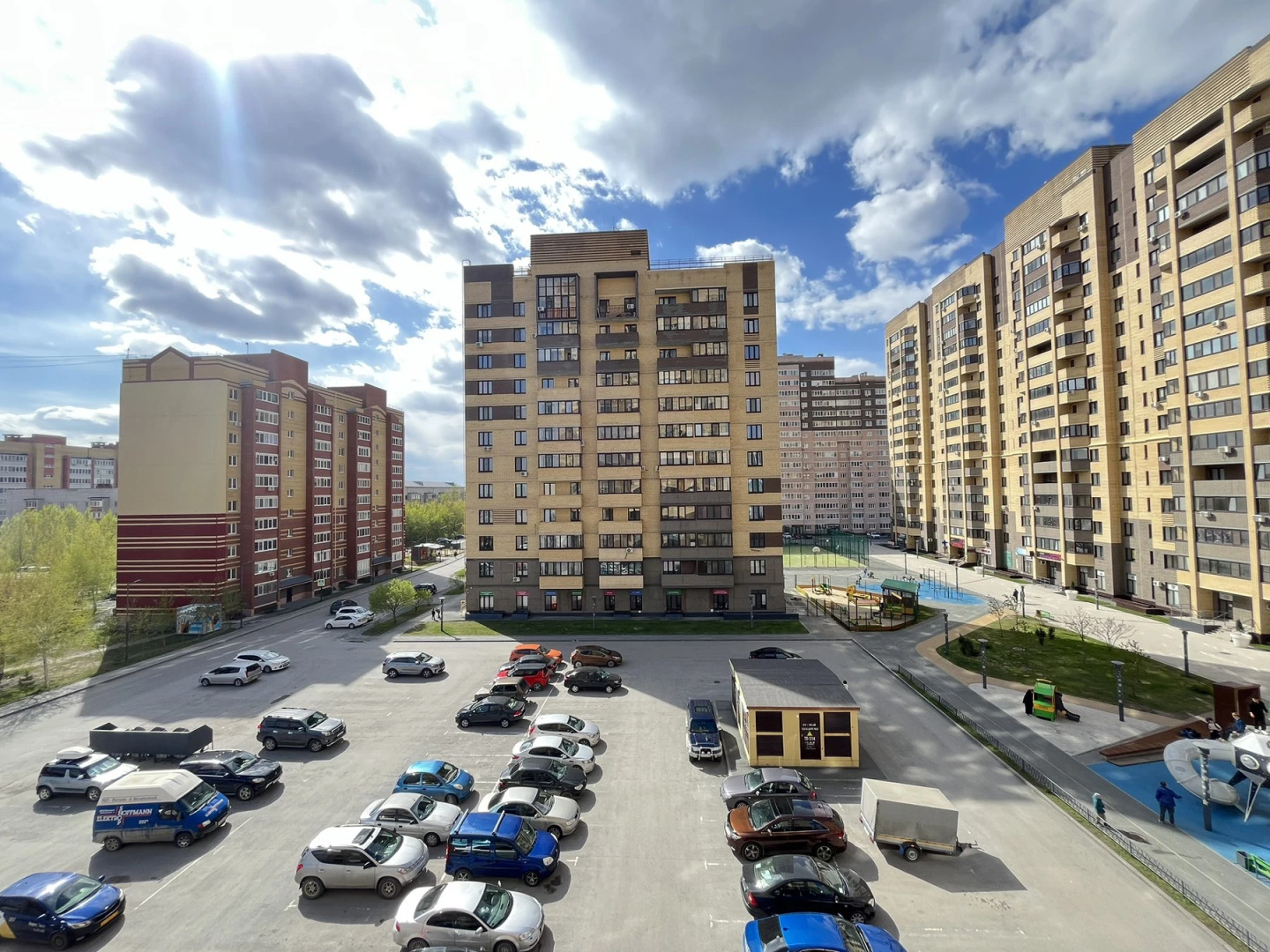 Апартаменты в шаге от ТЦ Сити-Мола