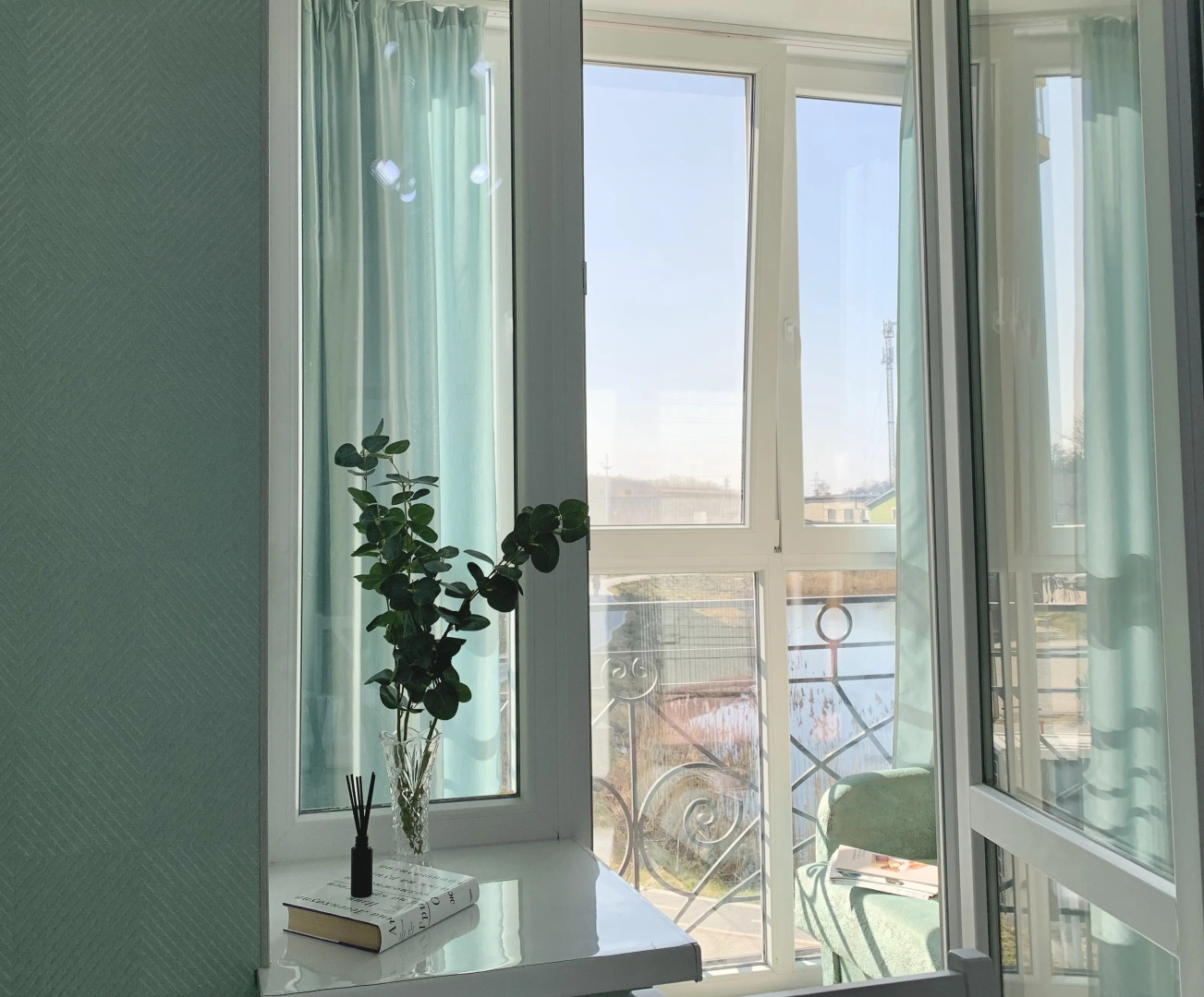 Квартира с видом на озеро