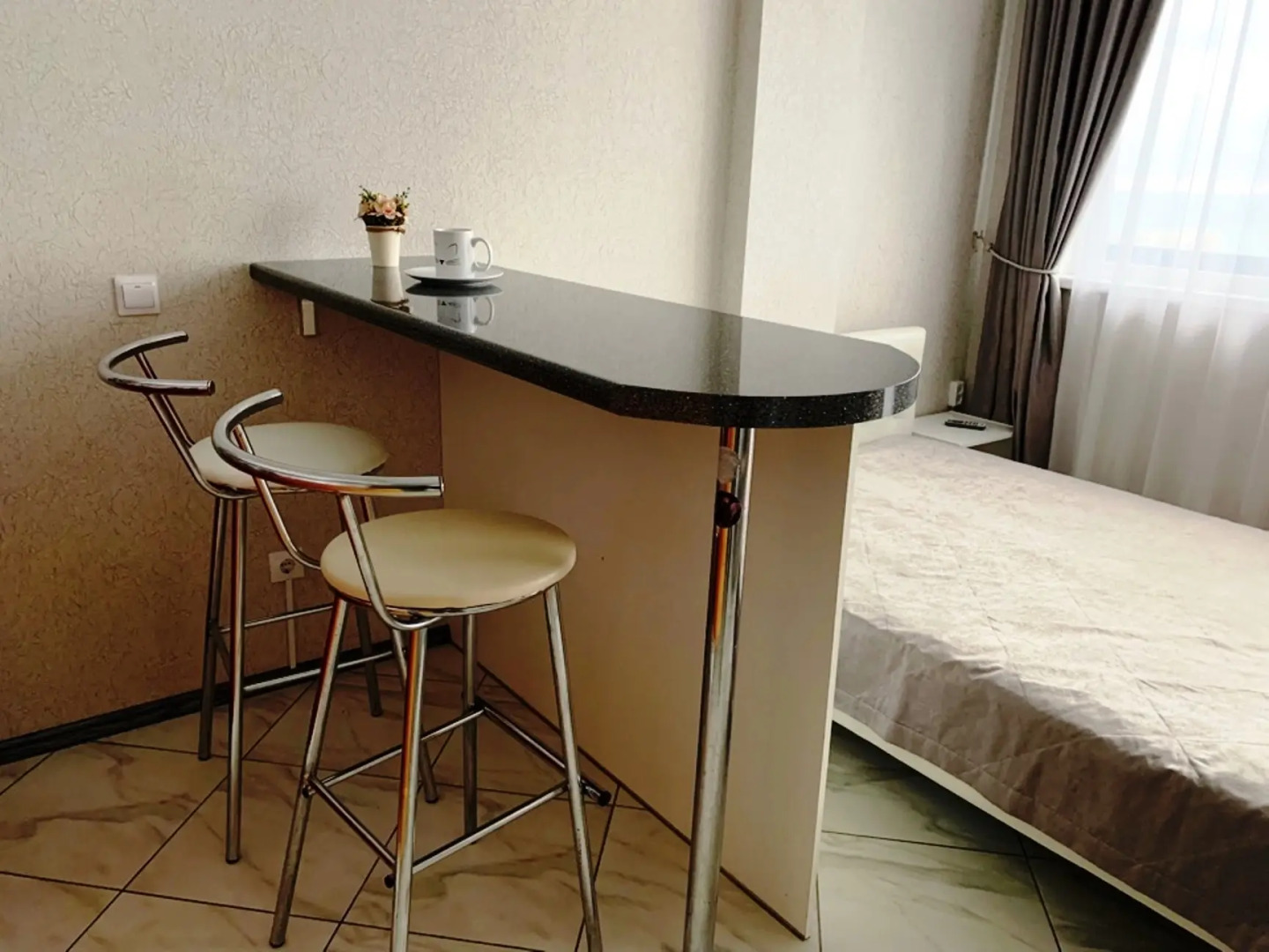 Апартаменты с Балконом и Шикарным Видом на Море