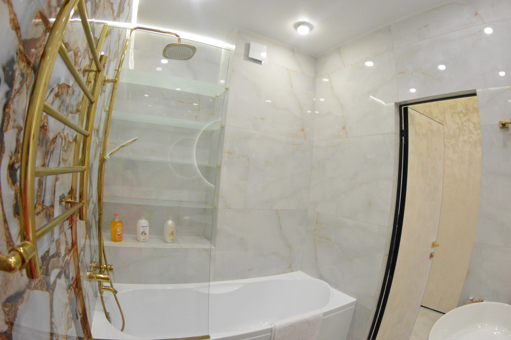 Квартира Дизайнерская Евротрешка на Мира 5 В