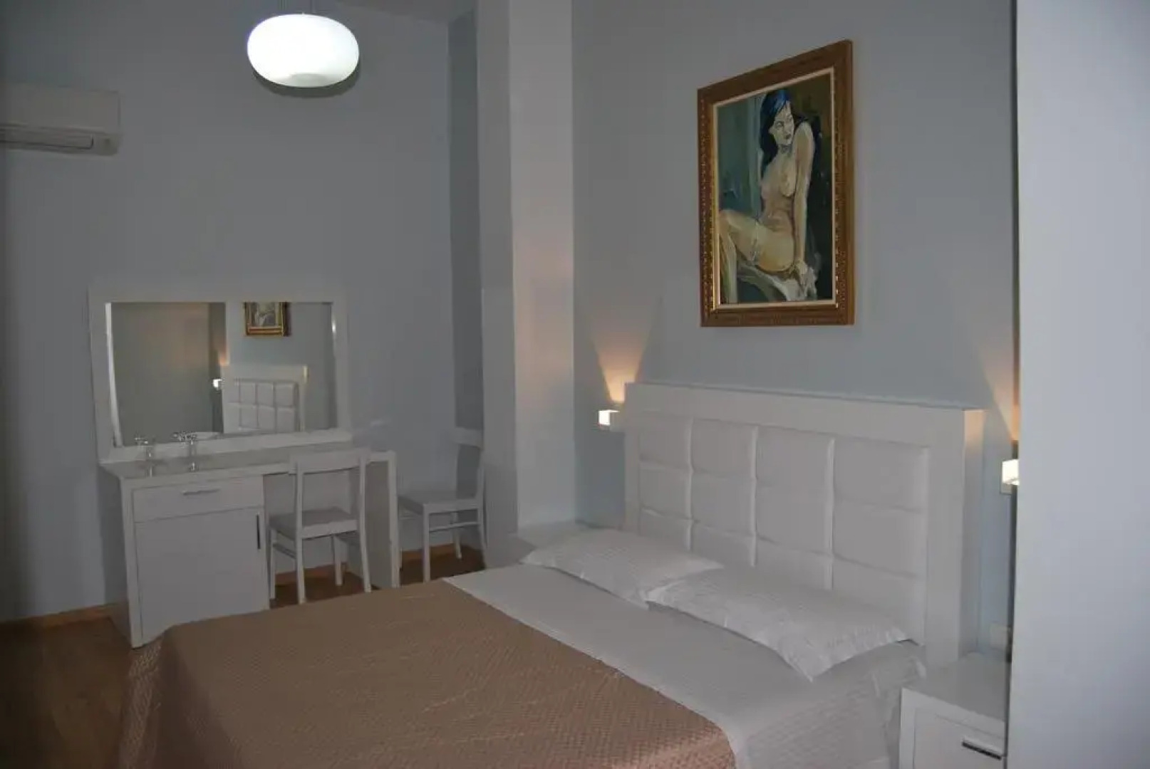 Отель Grand White City