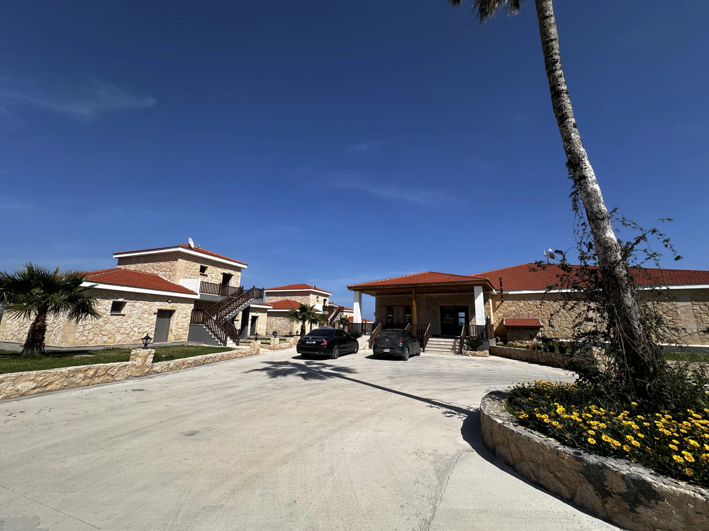 Отель Teko's Golden Hill