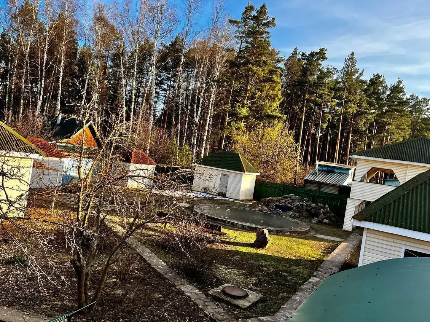 Частный дом двухэтажный на 1-й Лесной улице 1