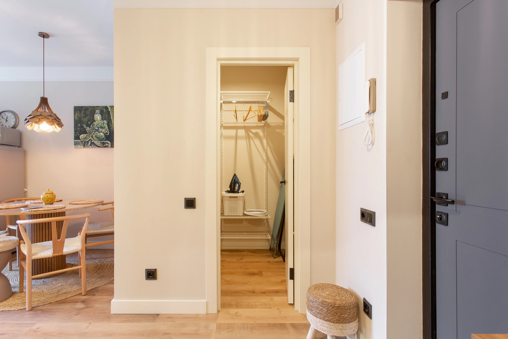 Апартаменты 2-х комнатные в экостиле в центре