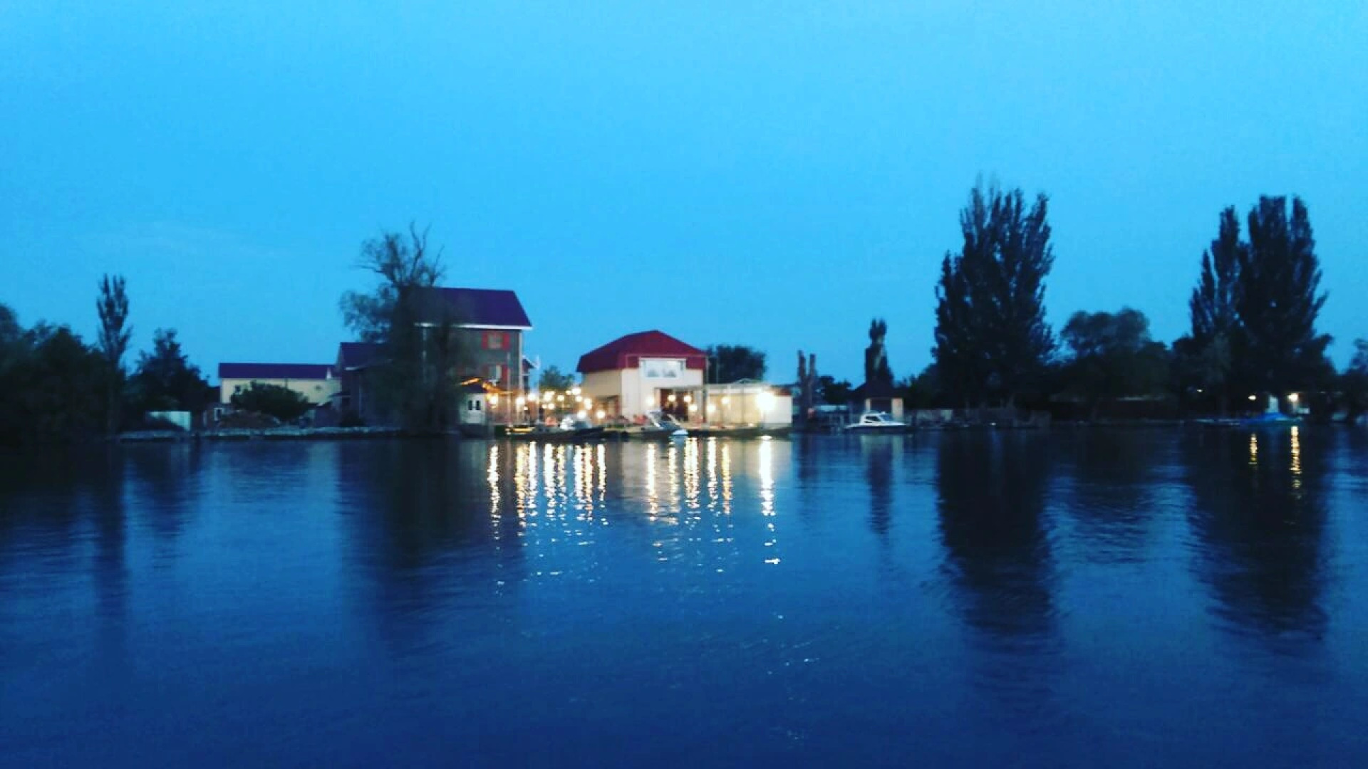 Yakor Fishing-Hunting Hotel