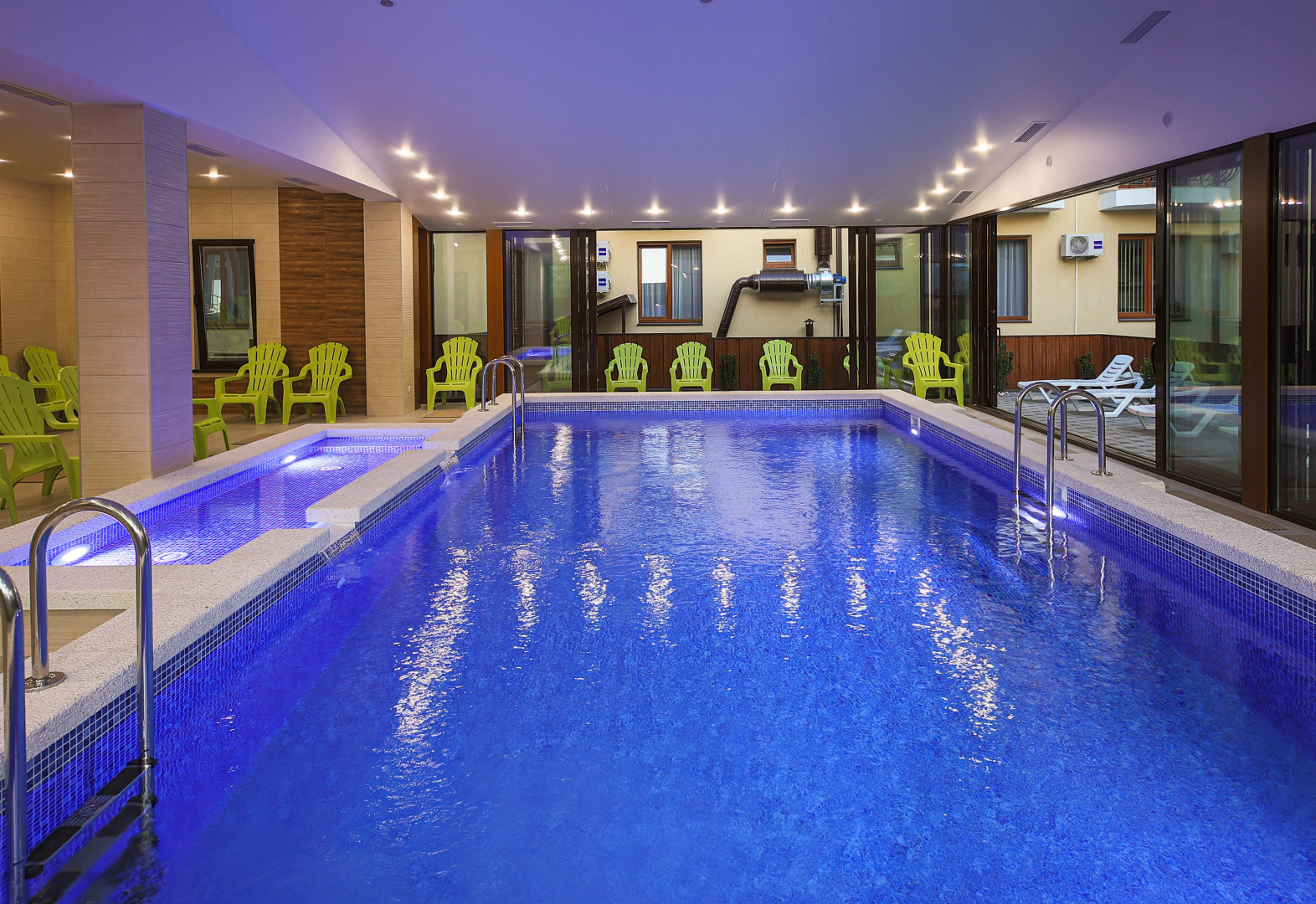 Отель Версаль