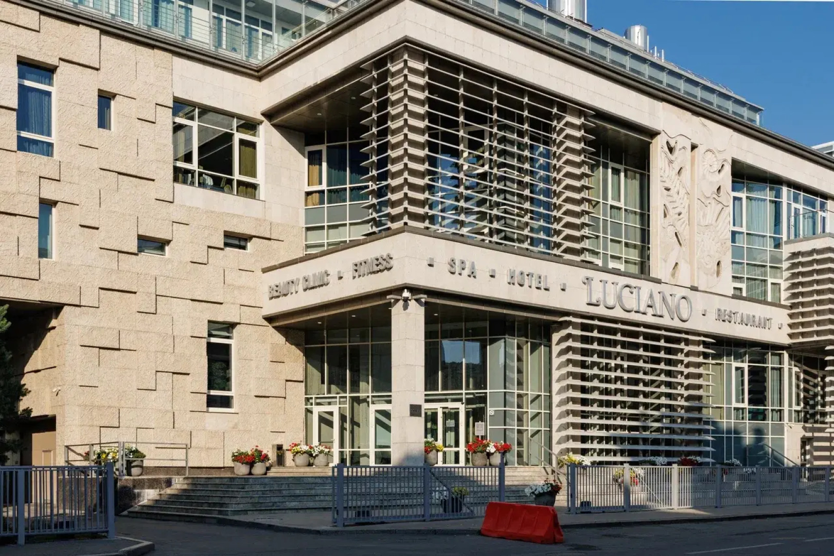Отель LUCIANO