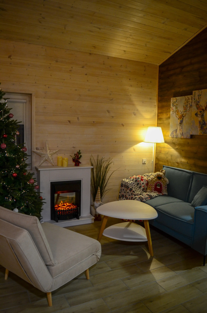 Частный дом Пpоcтopный с Панорaмными Окнaми и Кpacивым Видом