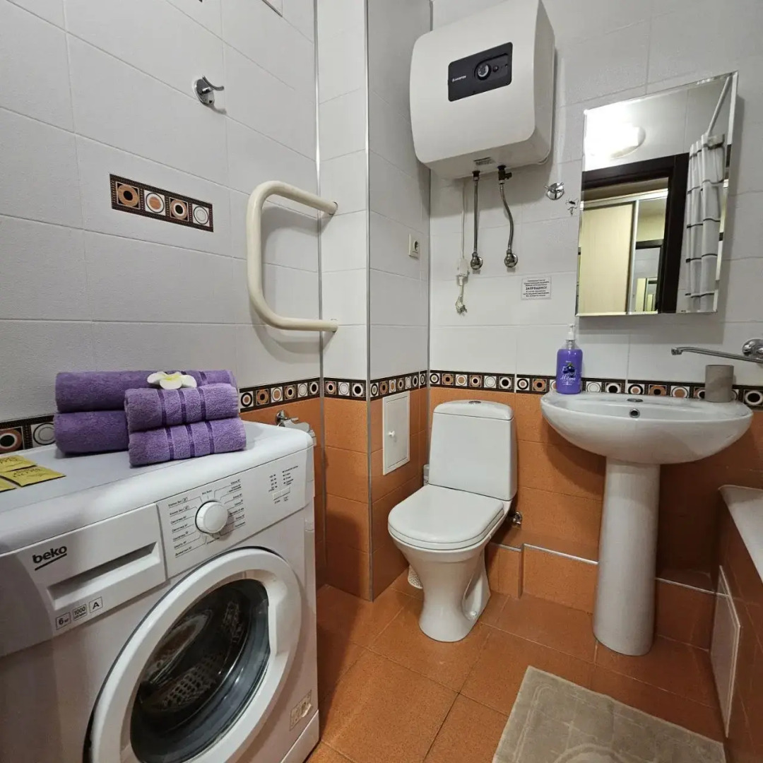 Квартира на Савиных 4А возле НИИ Онкологии