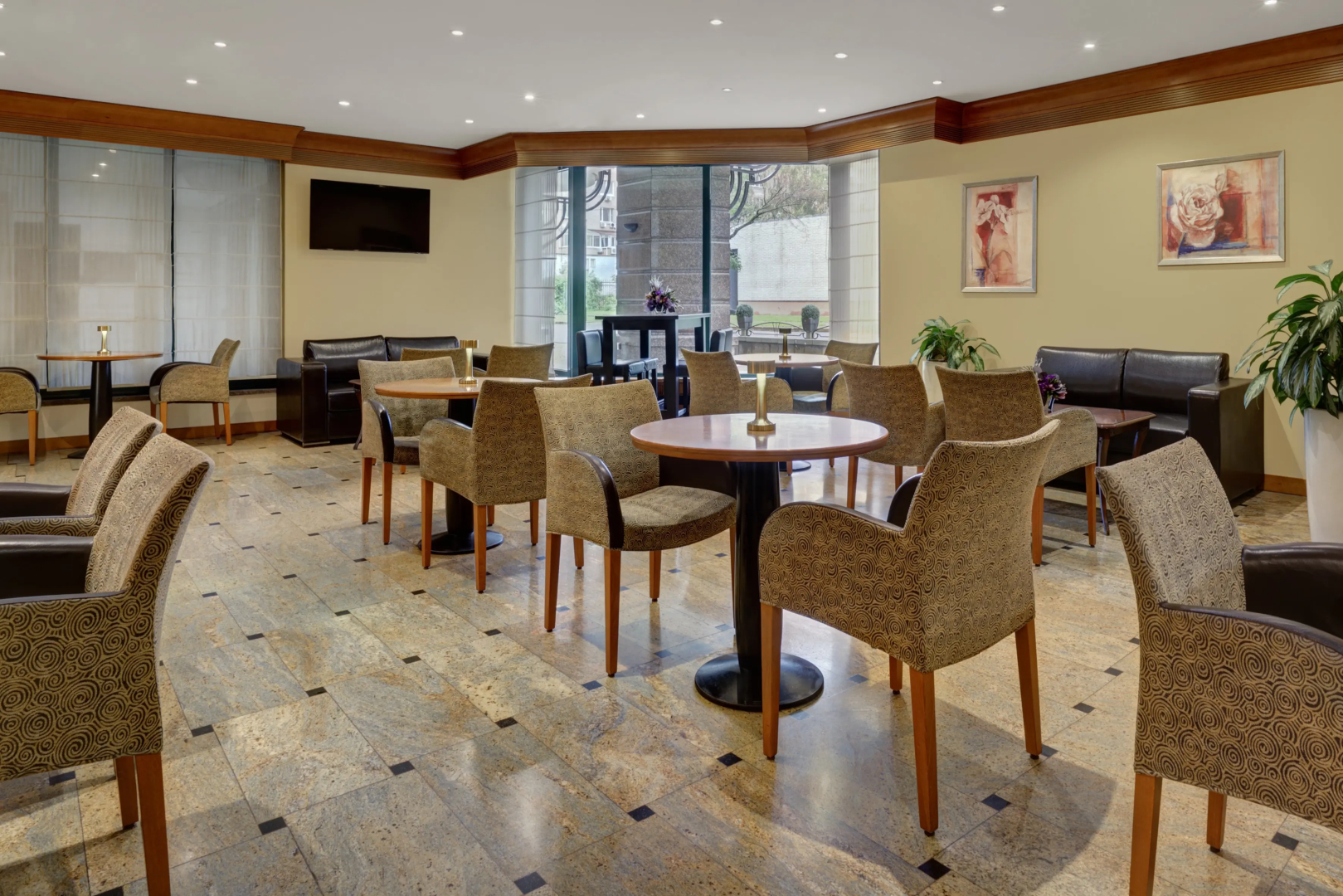 Отель Сафмар Тверская Москва (бывший Марриотт Тверская)