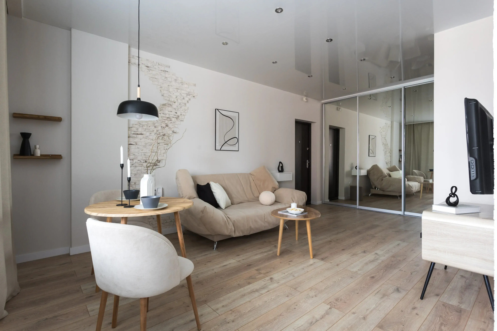 Апартаменты Hugge Place на Галущака