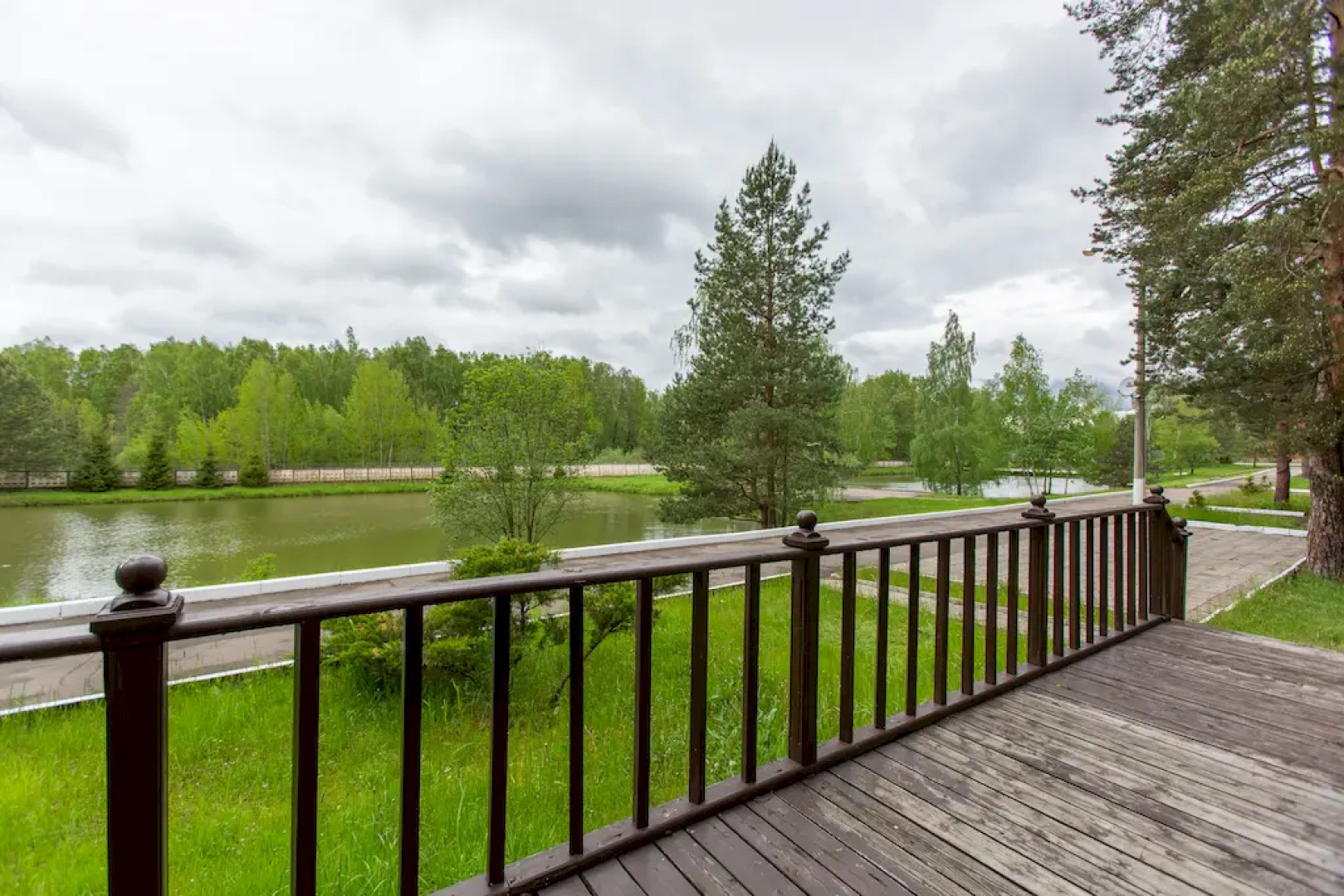 Загородный комплекс ЛЕСНЫЕ ПРУДЫ