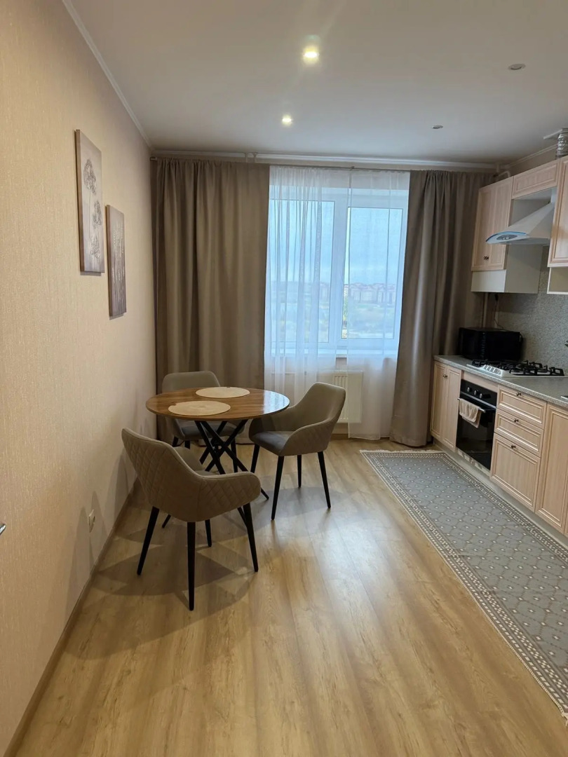 Квартира Современная видовая 1-комнатная квартира с кондиционером рядом с рекой