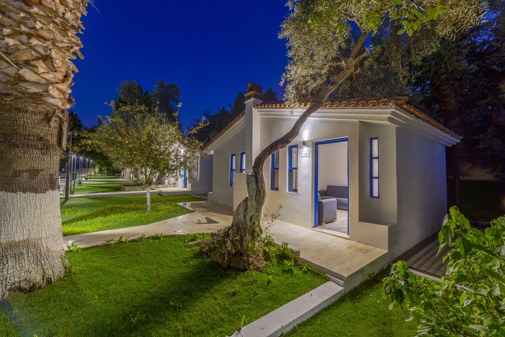 Risus Garden Marina Hotel