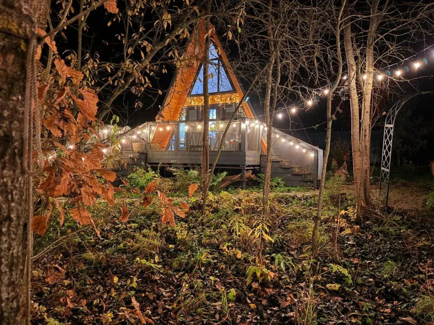 Частный дом с баней в лесу на берегу Истринского водохранилища