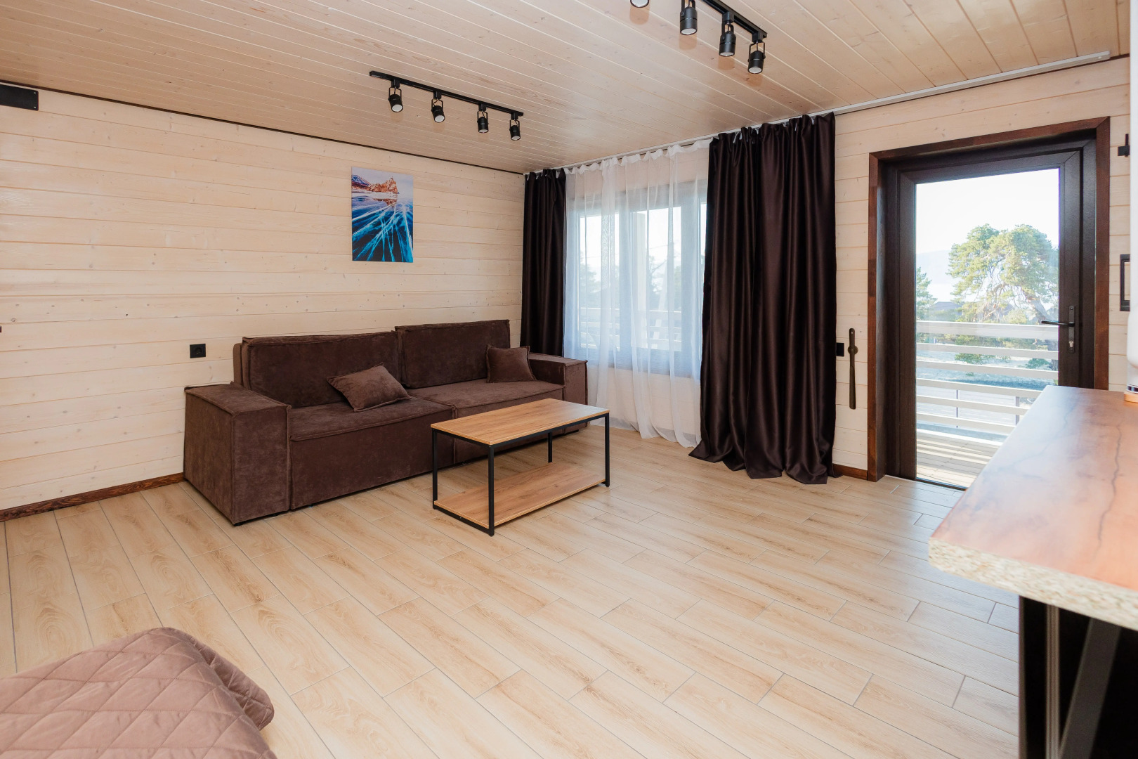 Меблированные комнаты Времена года