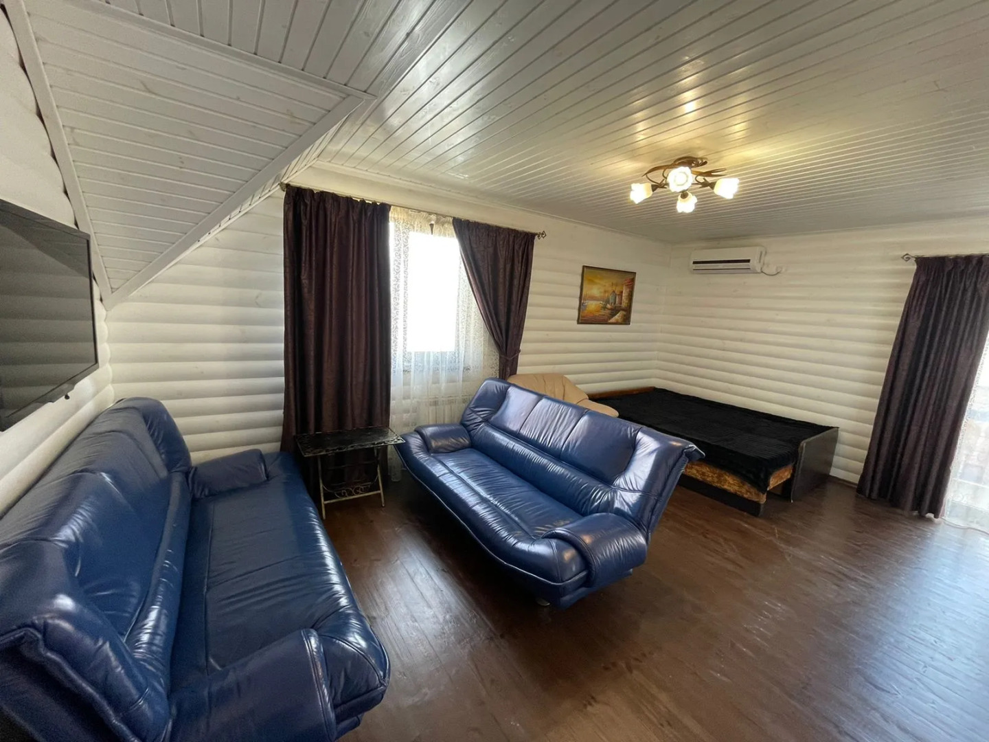 Частный Дом на Берегу Моря с Бассейном