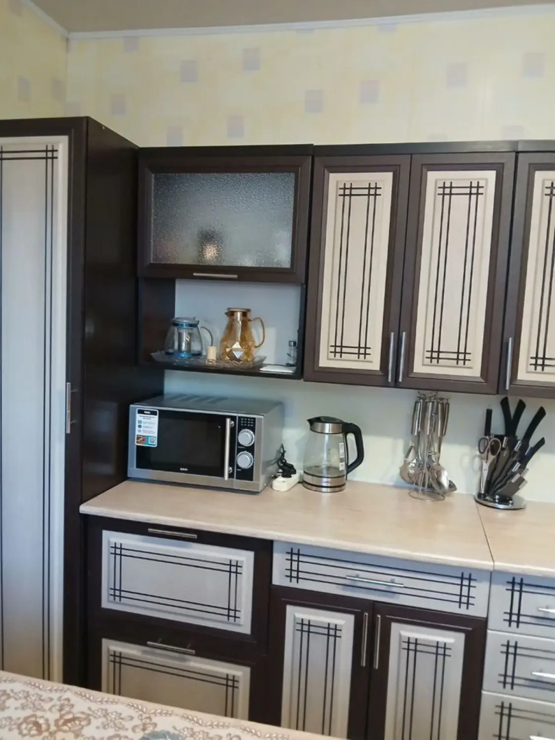 Частный Дом в Центpе Дeревни Взвад