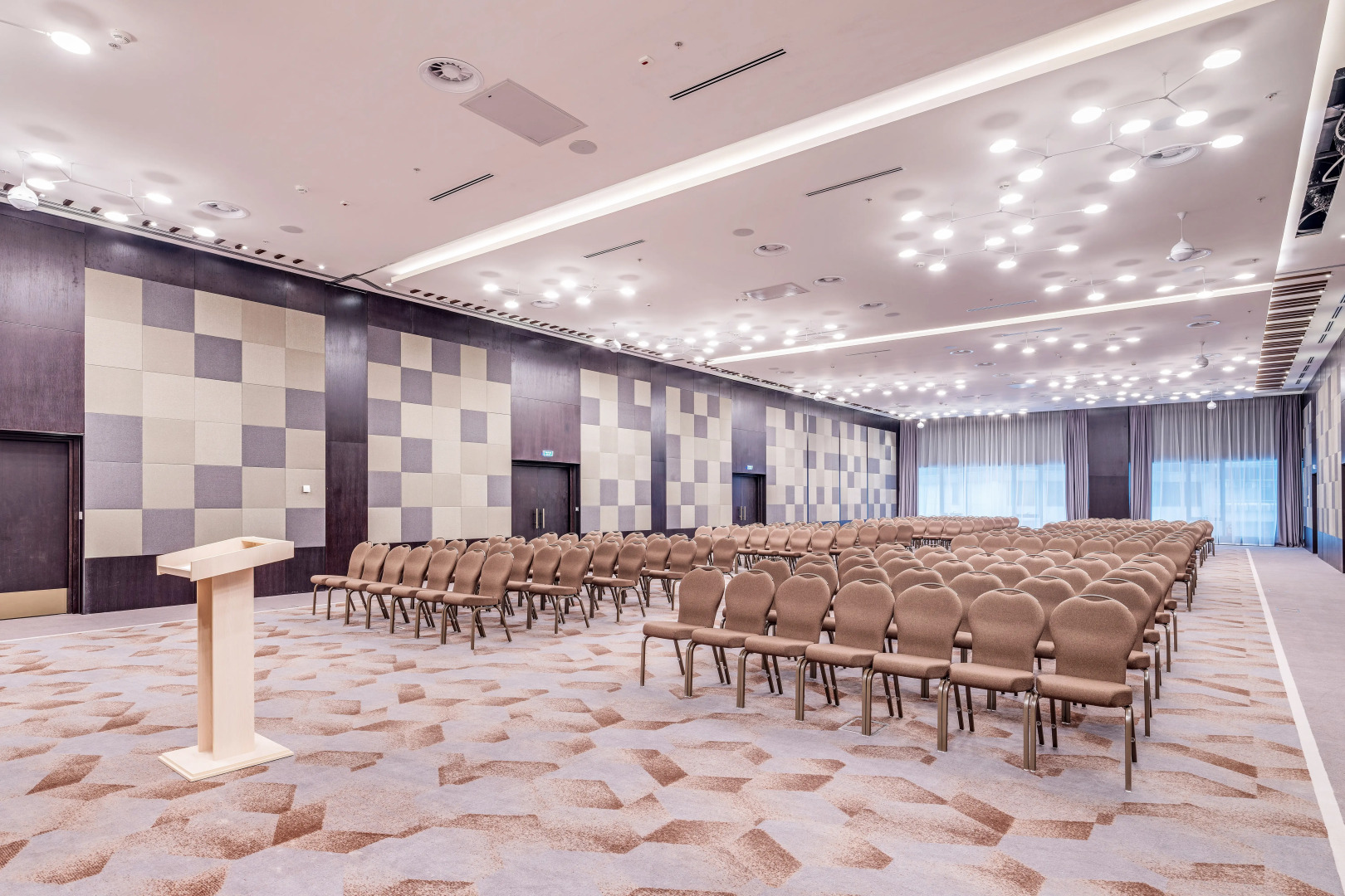 Отель Radisson Blu Olympiyskiy Hotel, Moscow