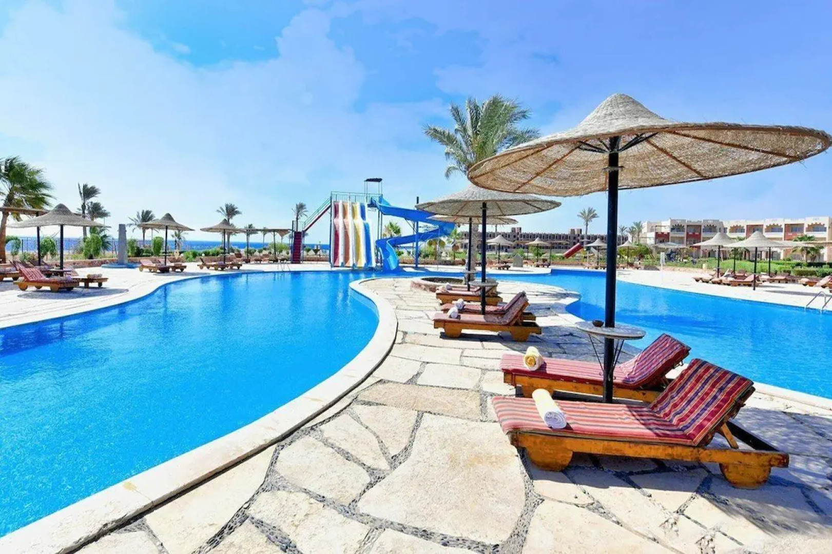 Курортный отель Bliss Nada Beach Resort