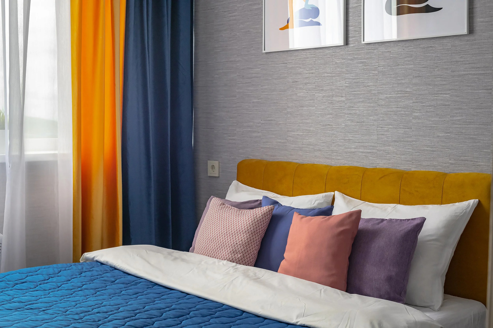 Апартаменты TopHouse на Каплунова 10 трёхкомнатные